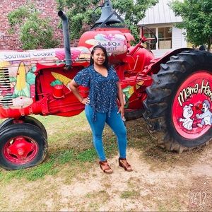 Meet your Posher, Latrishana